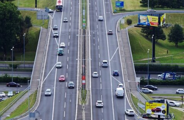 Системы светофорного регулирования для безостановочного движения транспортных средств на городских магистралях